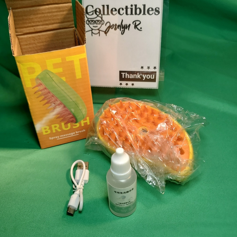 Pet Grooming Spray Brush, Massage Comb for Cats & Dogs, Rechargeable & Soft